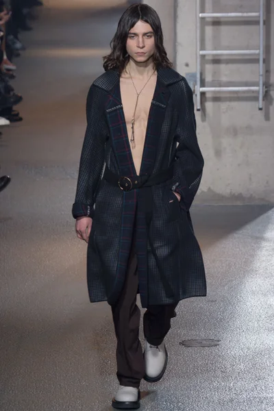 Look 47